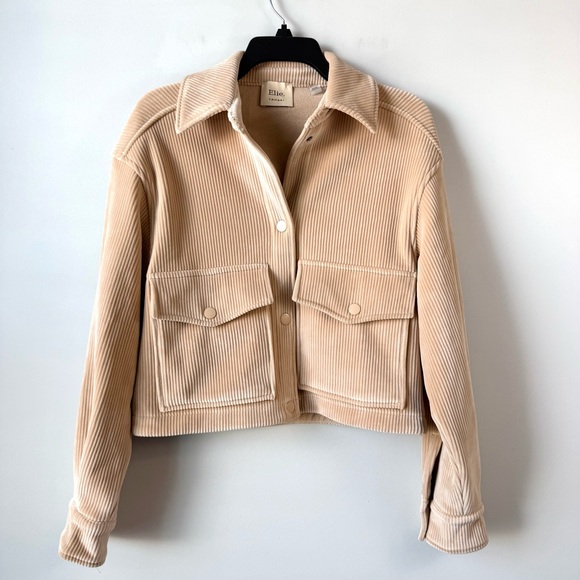 Elie Tahari Jackets & Blazers - Elie Tahari Cropped‎ Velvet Corduroy Utility Jacket Beige XS Shaket
